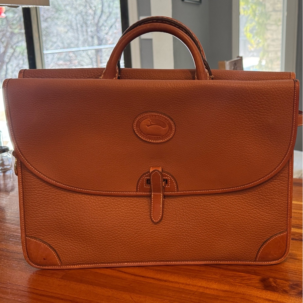 Vintage camel colored Dooney and Bourke all weather leather briefcase/laptop bag